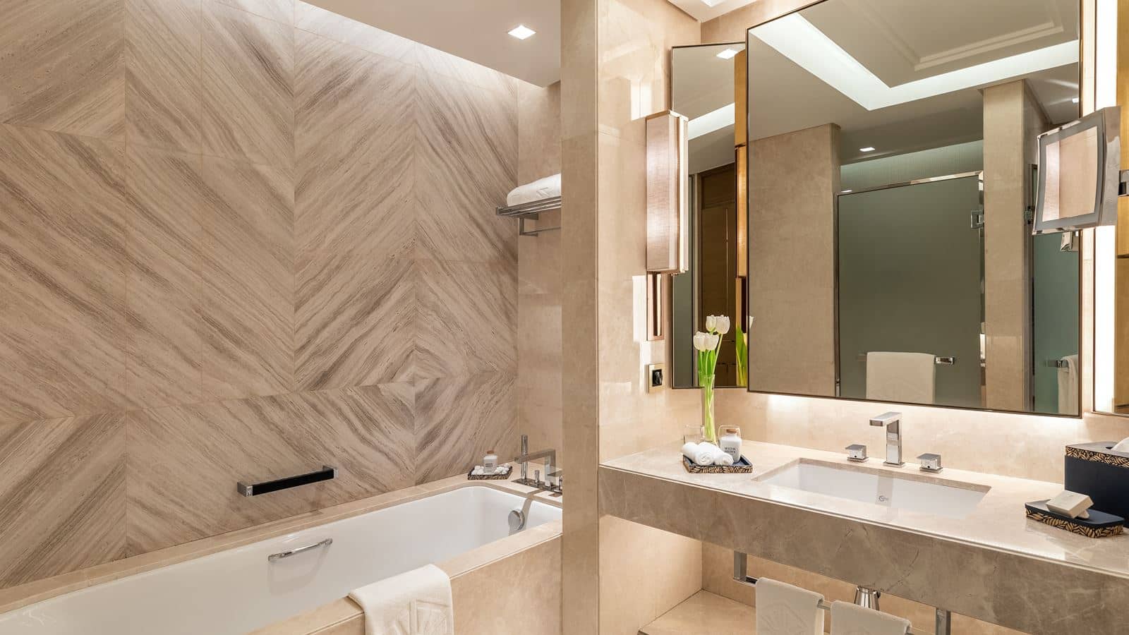 rooms-luxury-sea-view-room