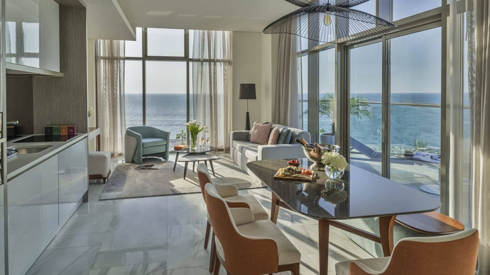 rooms-two-bedroom-suite-arabian-sea-view