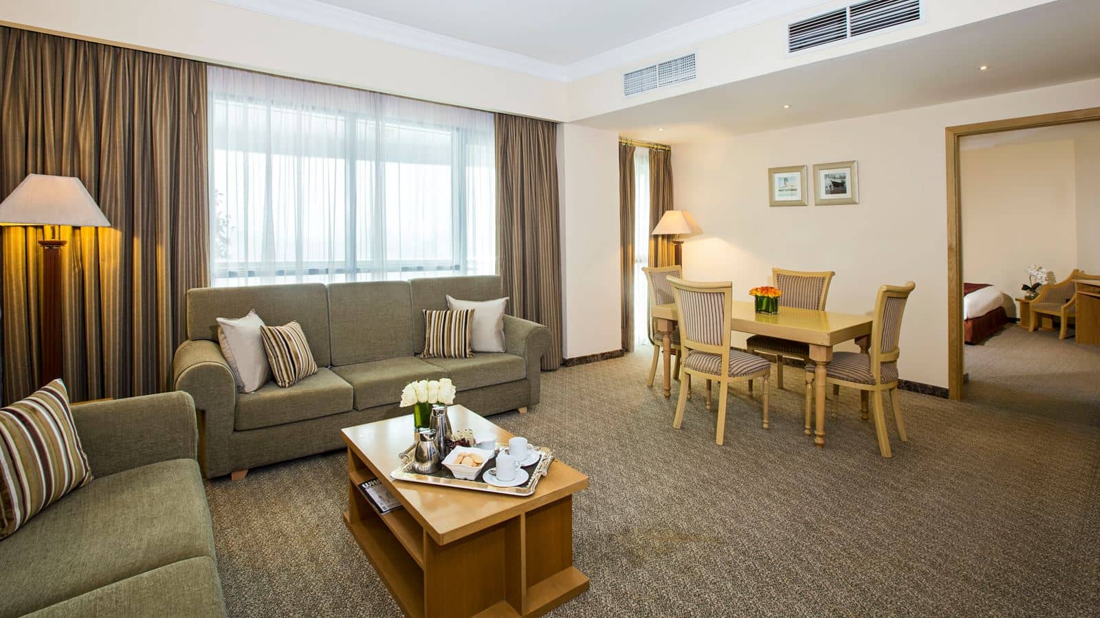 rooms-seasons-suites