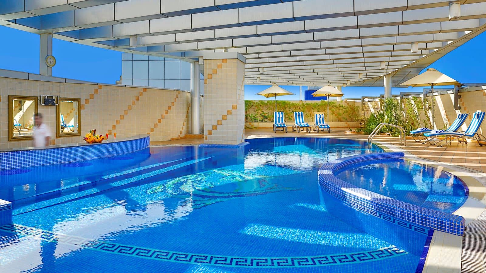 pools-outdoor-pool