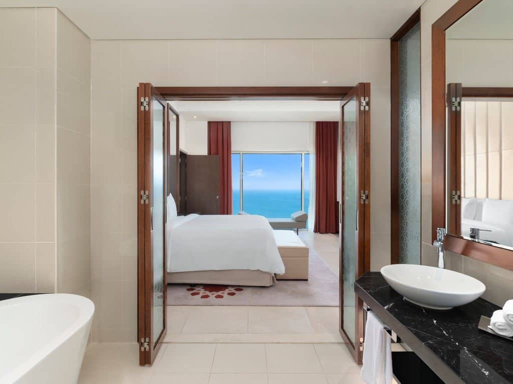 rooms-one-bedroom-family-suite