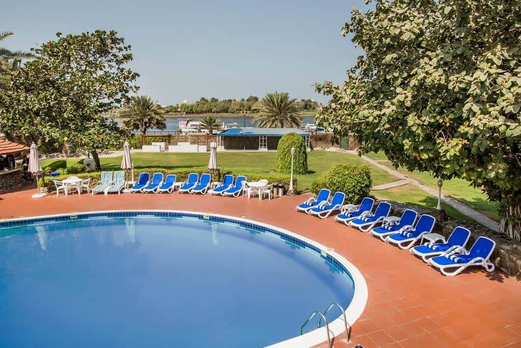 pools-outdoor-pool