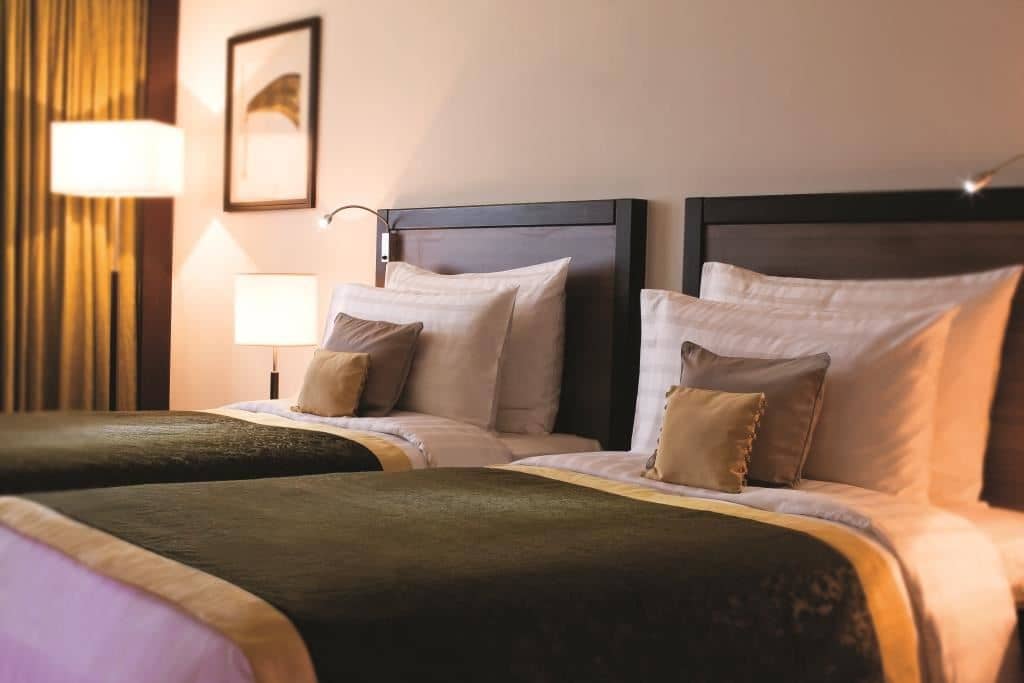 rooms-avani-room