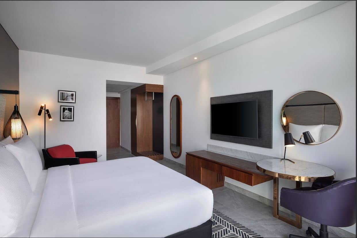 rooms-deluxe-room