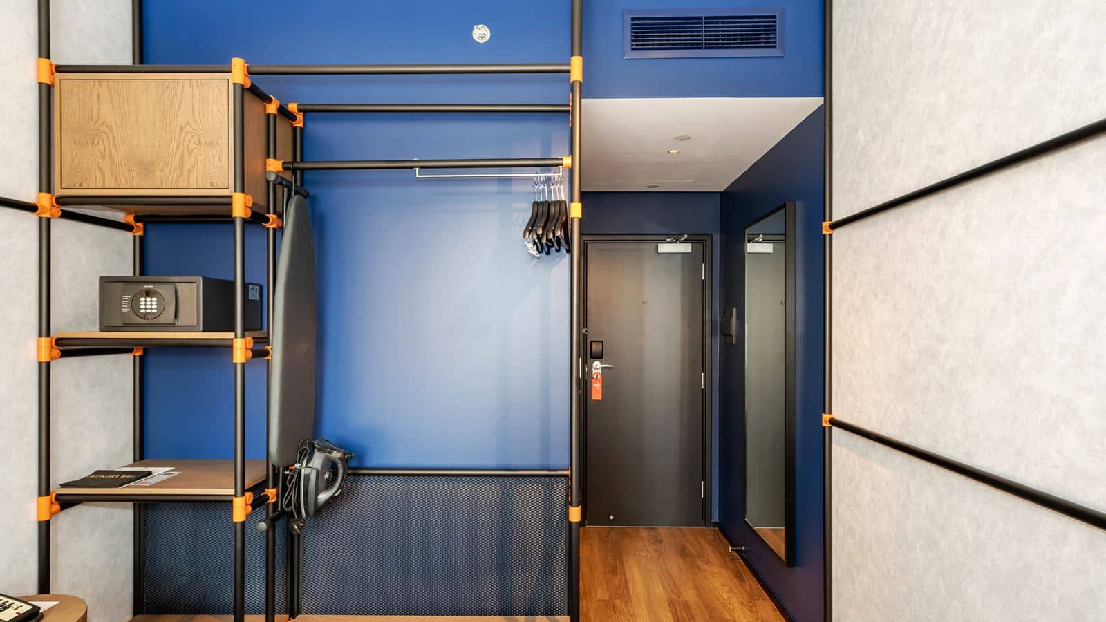 rooms-superior-room