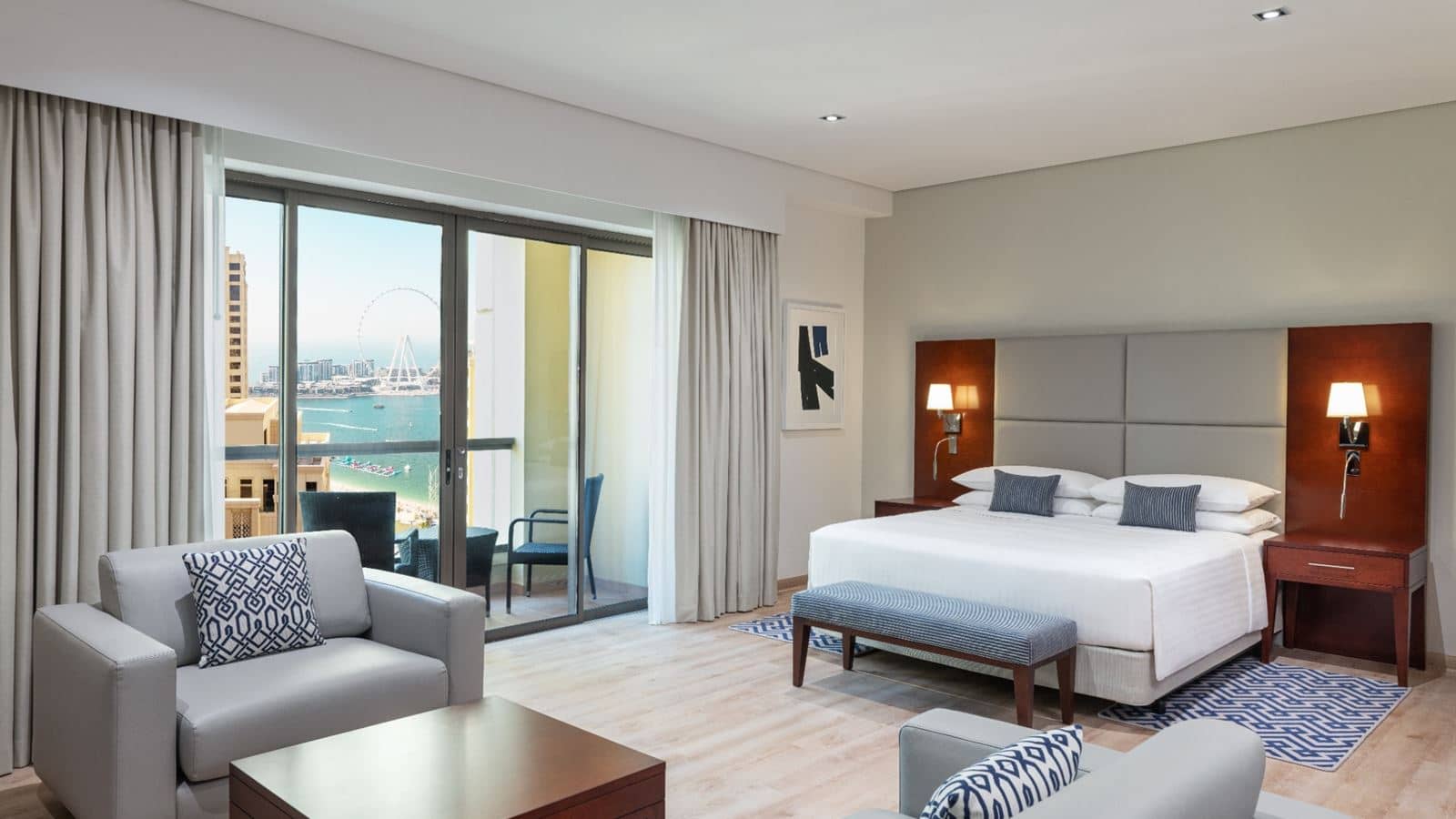 rooms-deluxe-studio