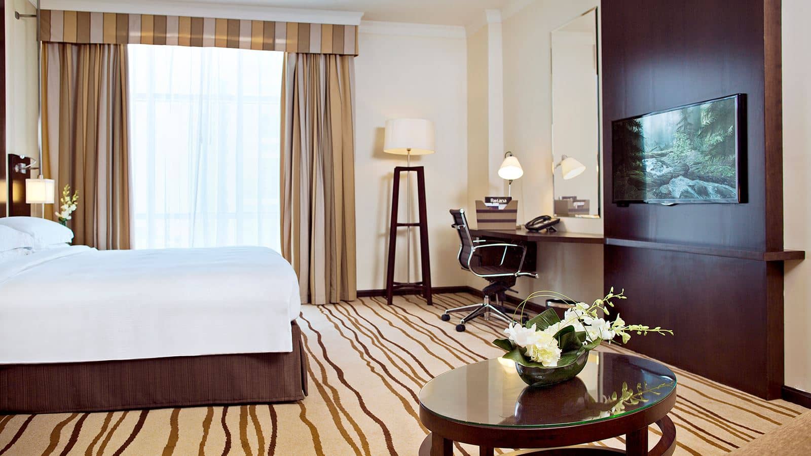 rooms-superior-room