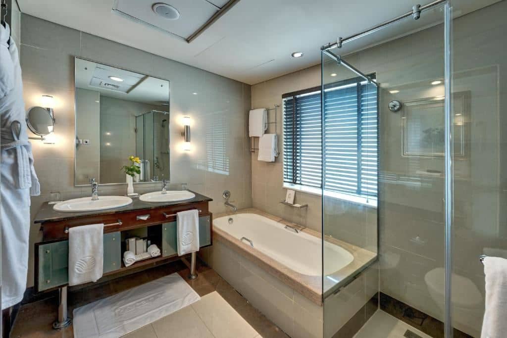 rooms-family-one-bedroom-suite