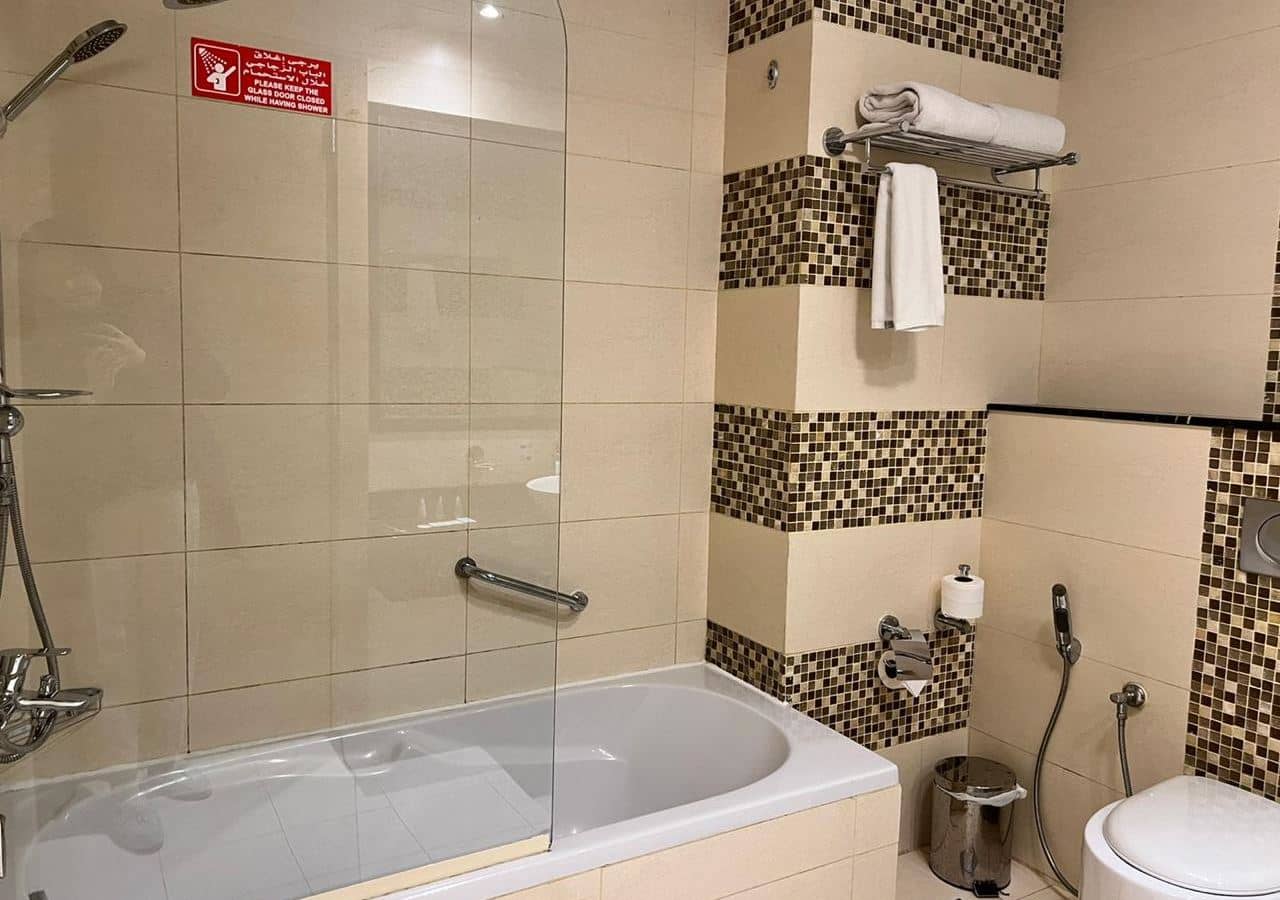 rooms-standard-room-with-twin-beds