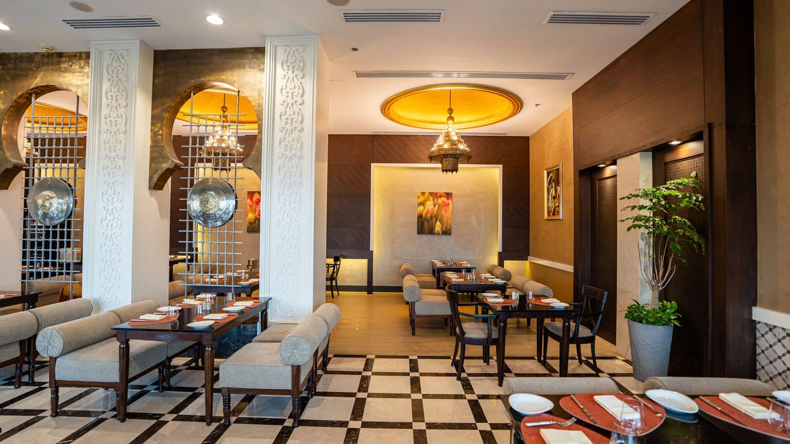 restaurants-lalezar