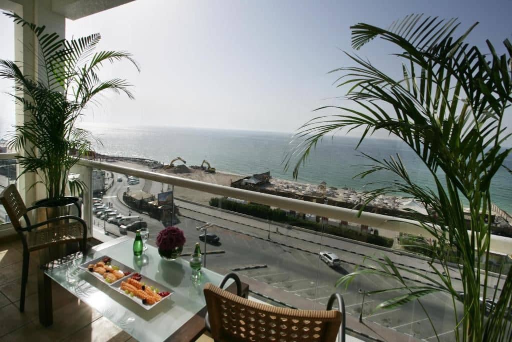 rooms-deluxe-sea-view
