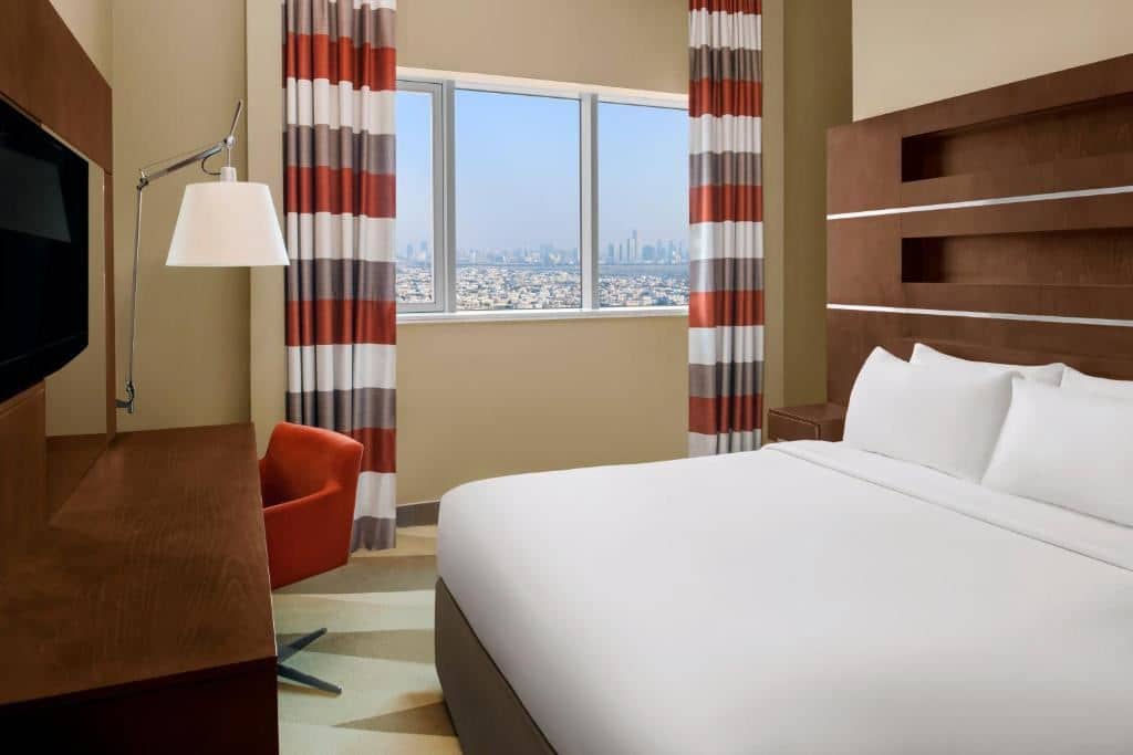 rooms-2-broom-suite