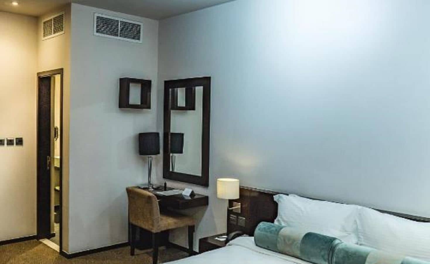 rooms-one-bedroom-city-view