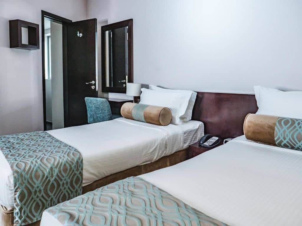 rooms-two-bedroom-city-view