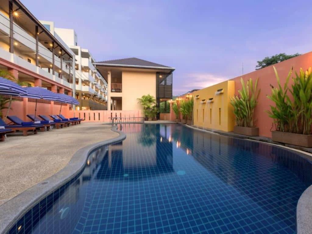 pools-outdoor-pool