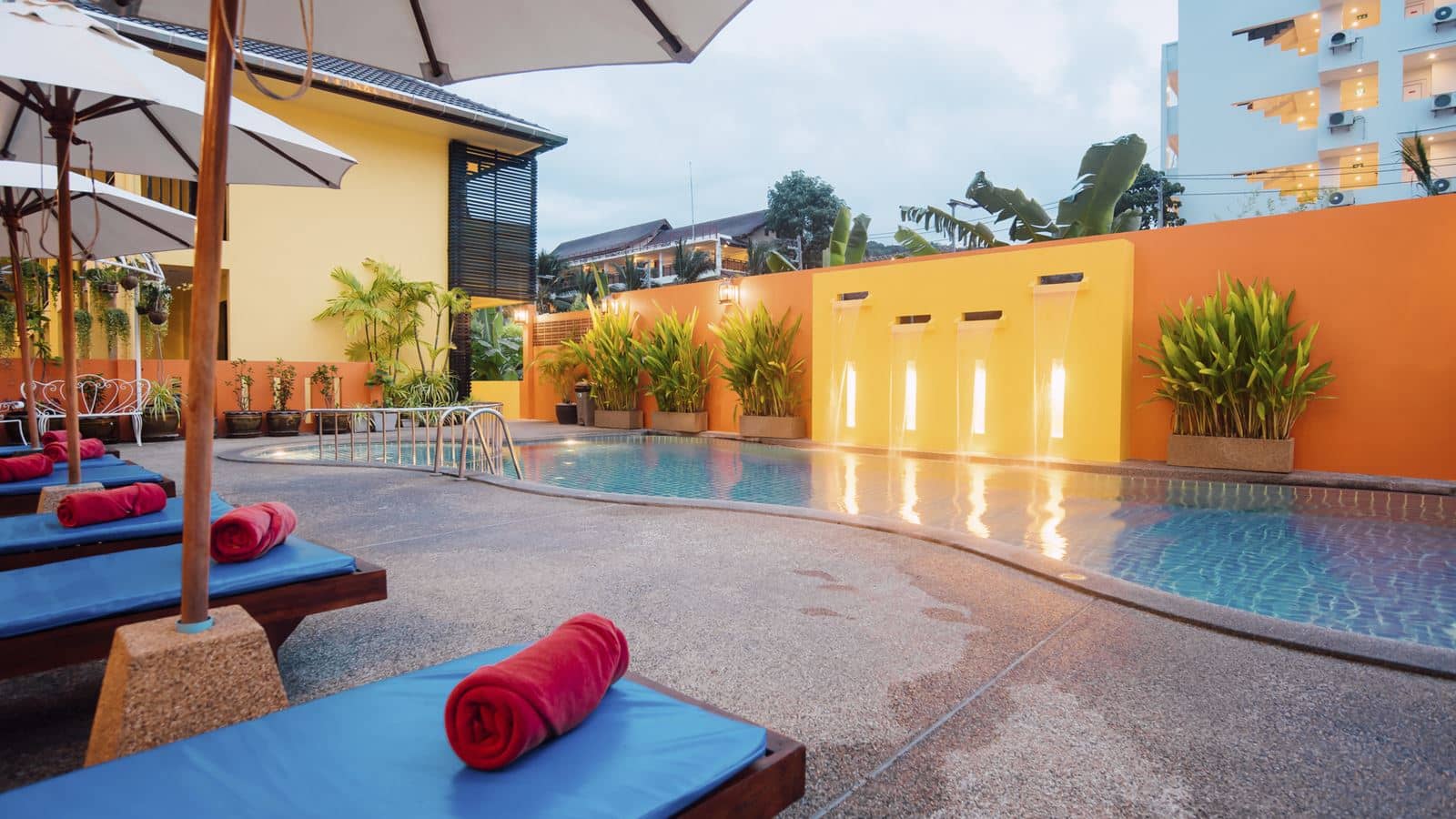 pools-outdoor-pool
