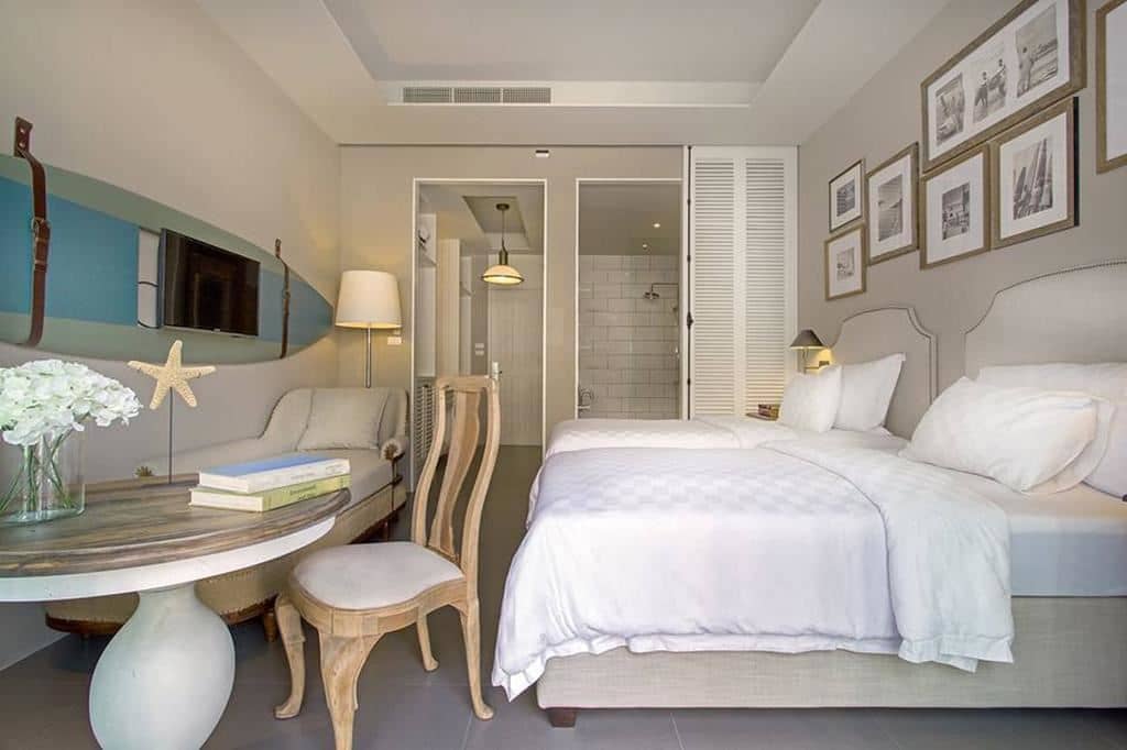 rooms-deluxe-pool-access