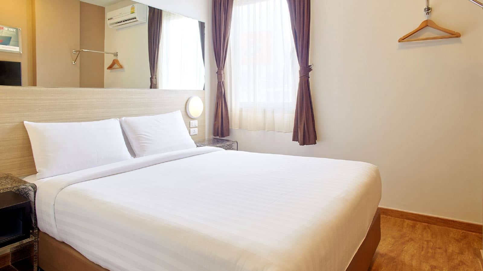 rooms-standard-room