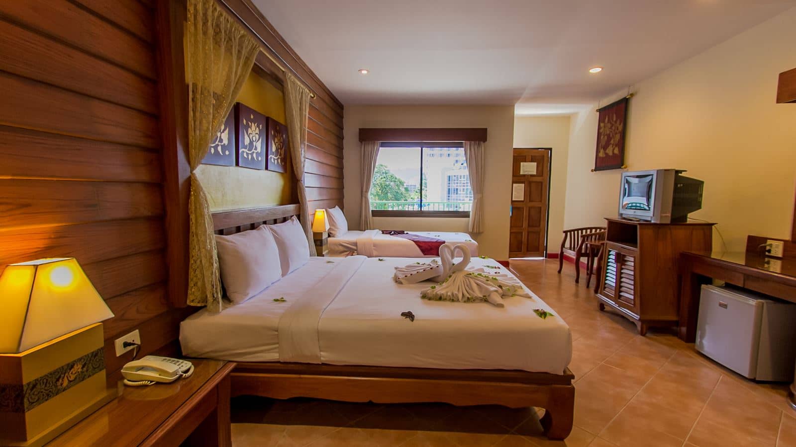 rooms-superior-triple-room