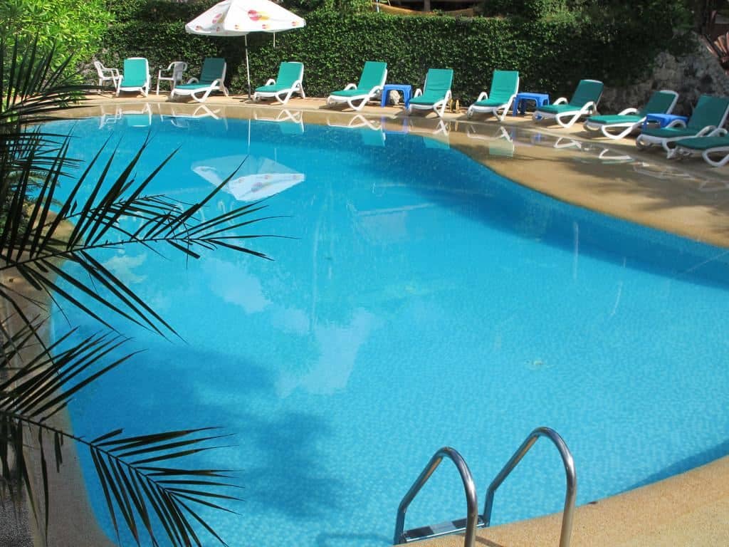 pools-outdoor-pool