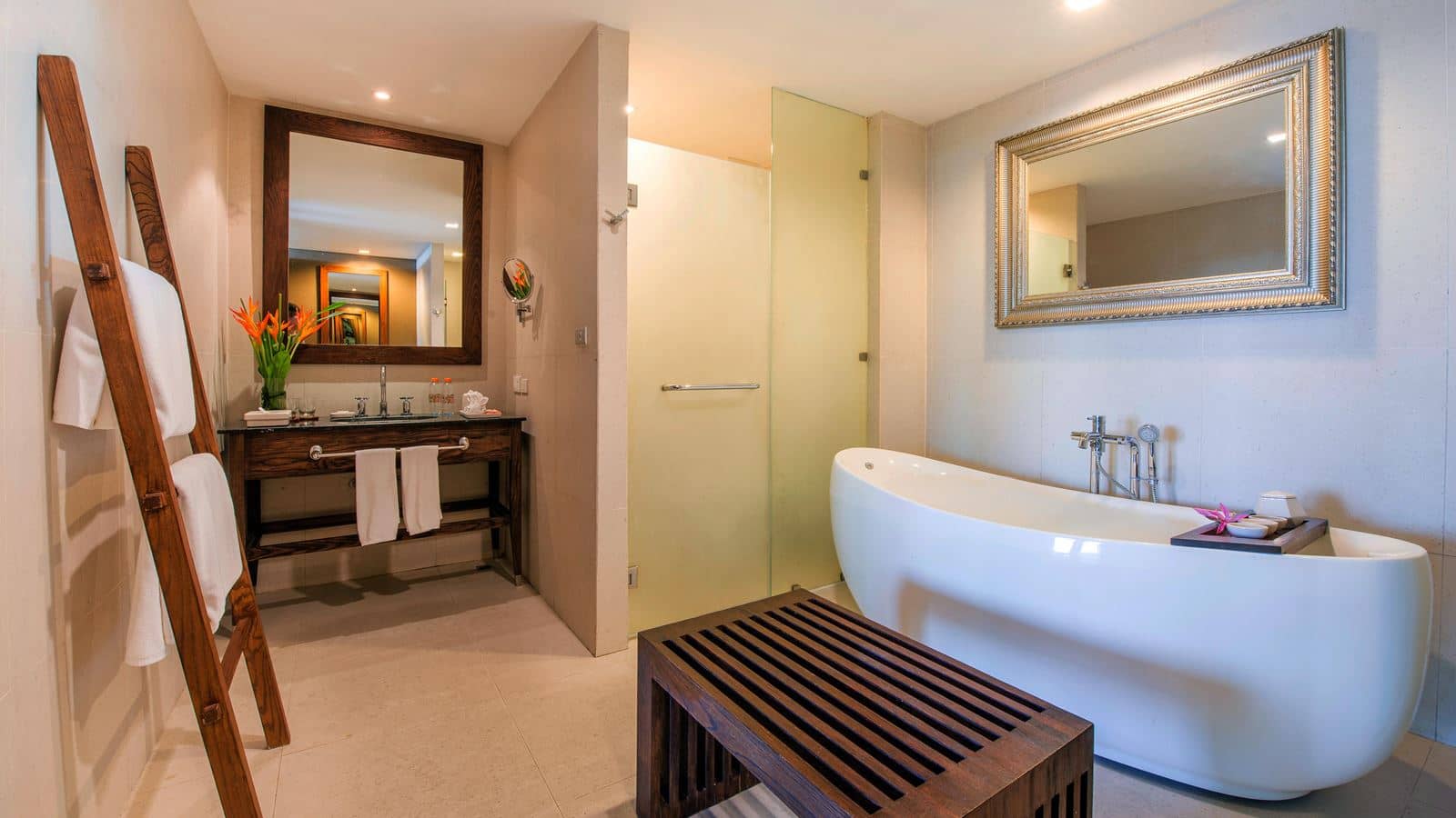 rooms-grand-deluxe-room