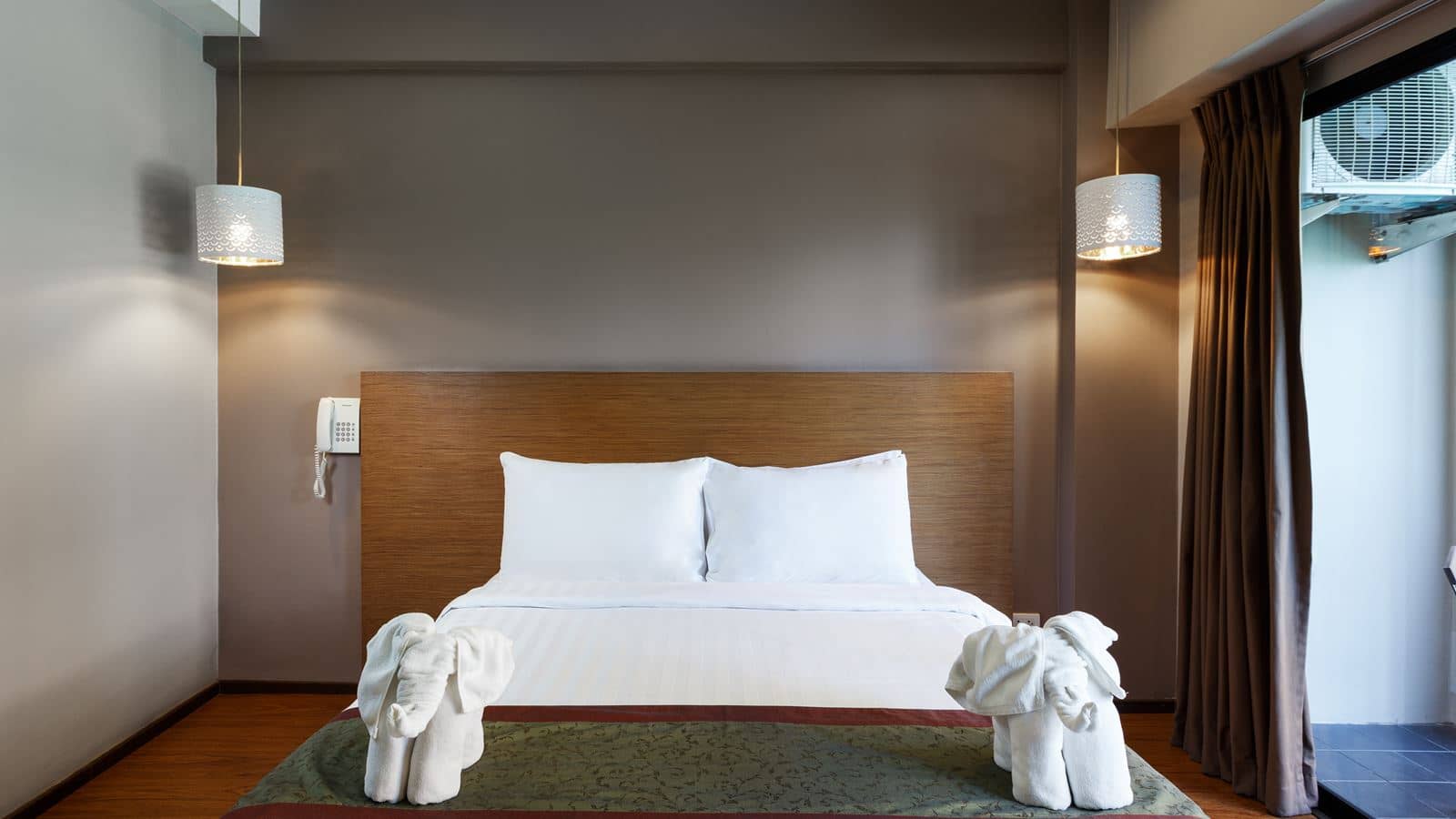 rooms-superior-room
