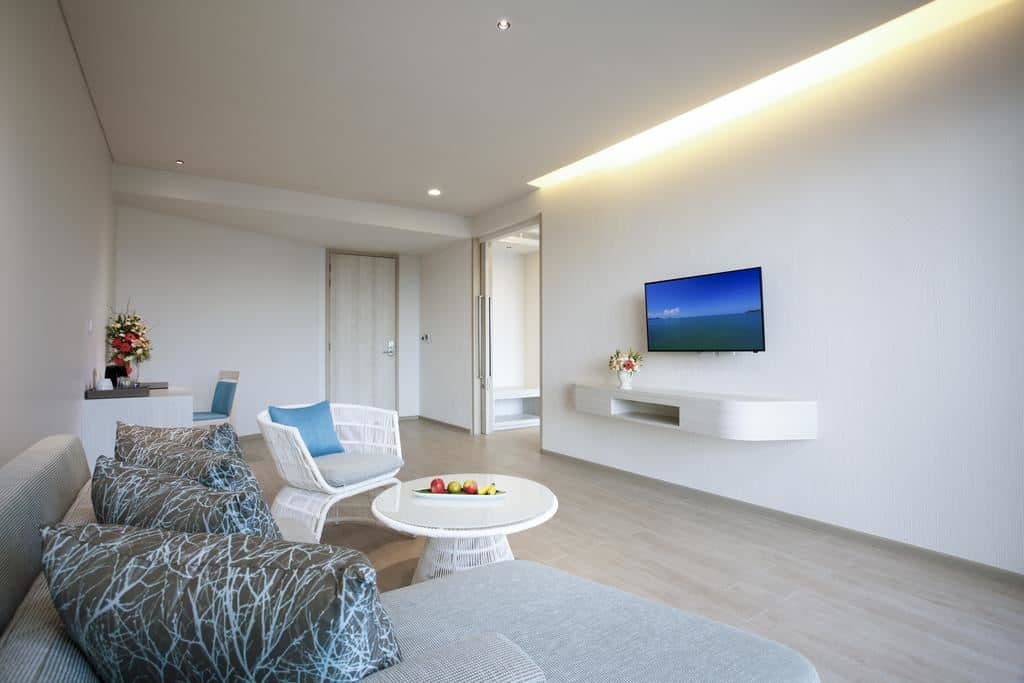 rooms-deluxe-suite