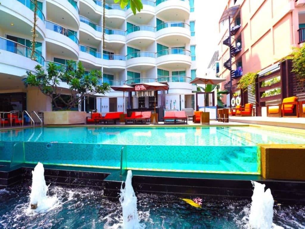 pools-outdoor-pool