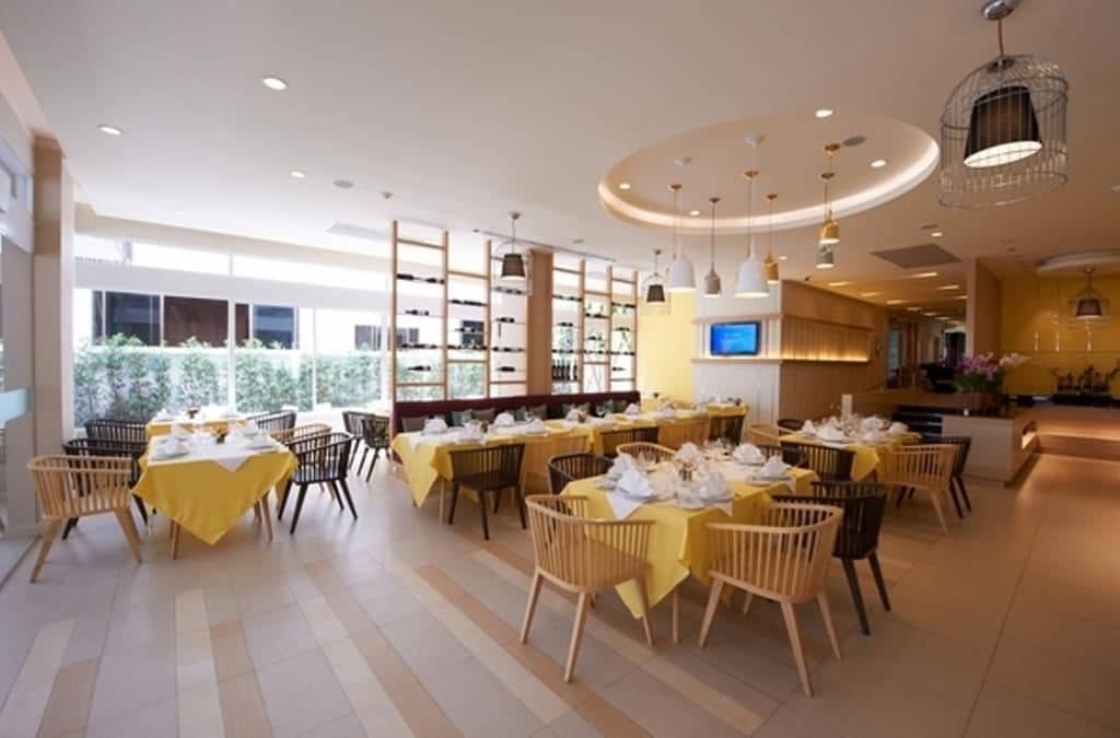 restaurants-beach-bar-restaurant