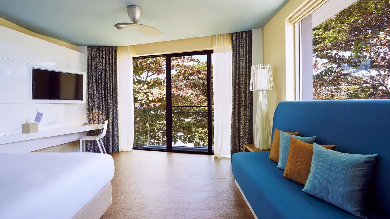 rooms-deluxe-conner