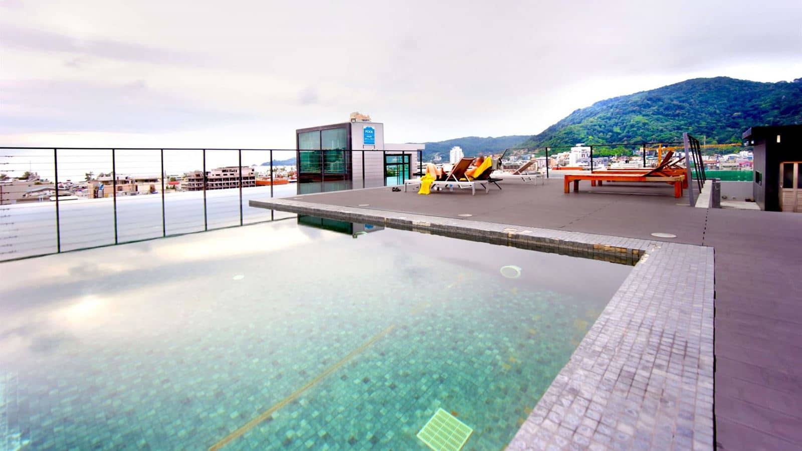 pools-outdoor-pool