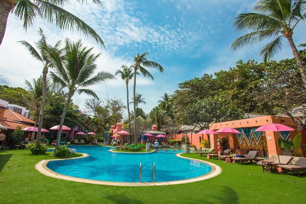 pools-outdoor-pool