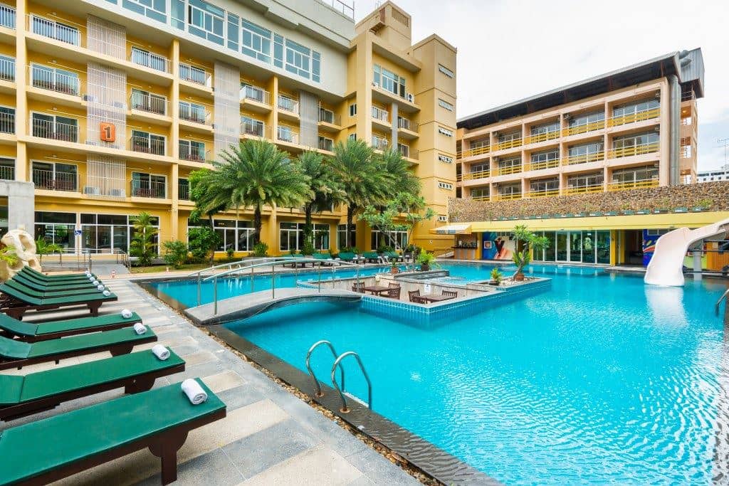 pools-outdoor-pool