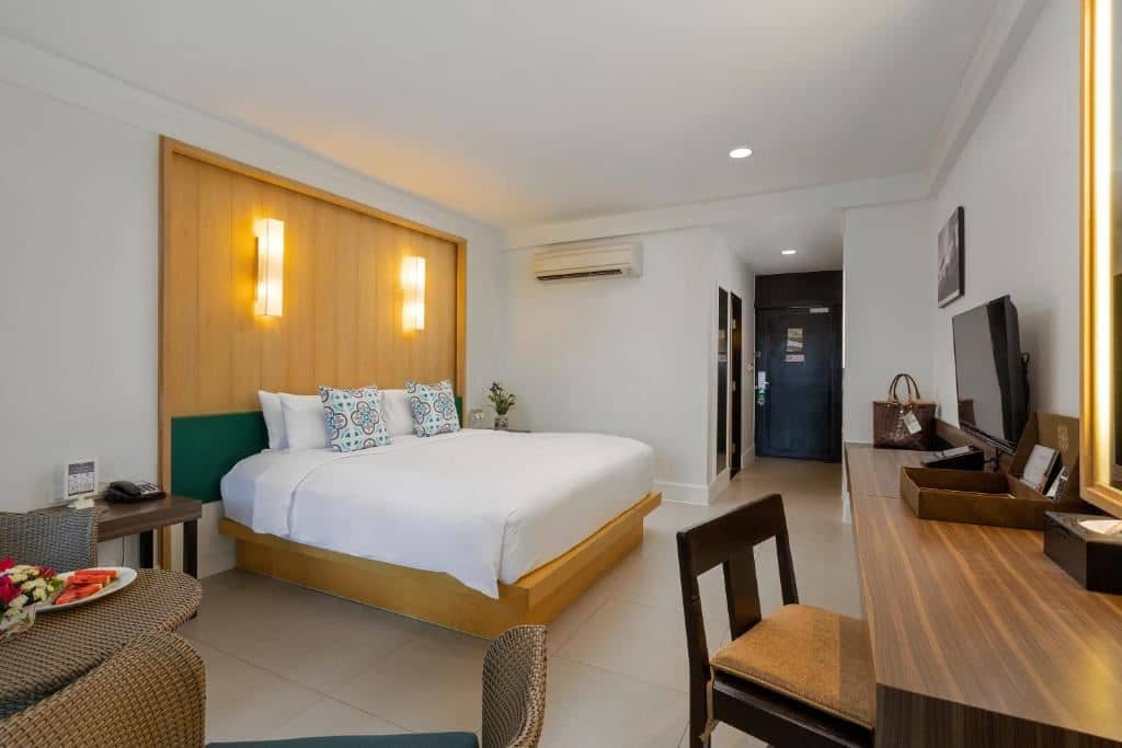 rooms-superior-room