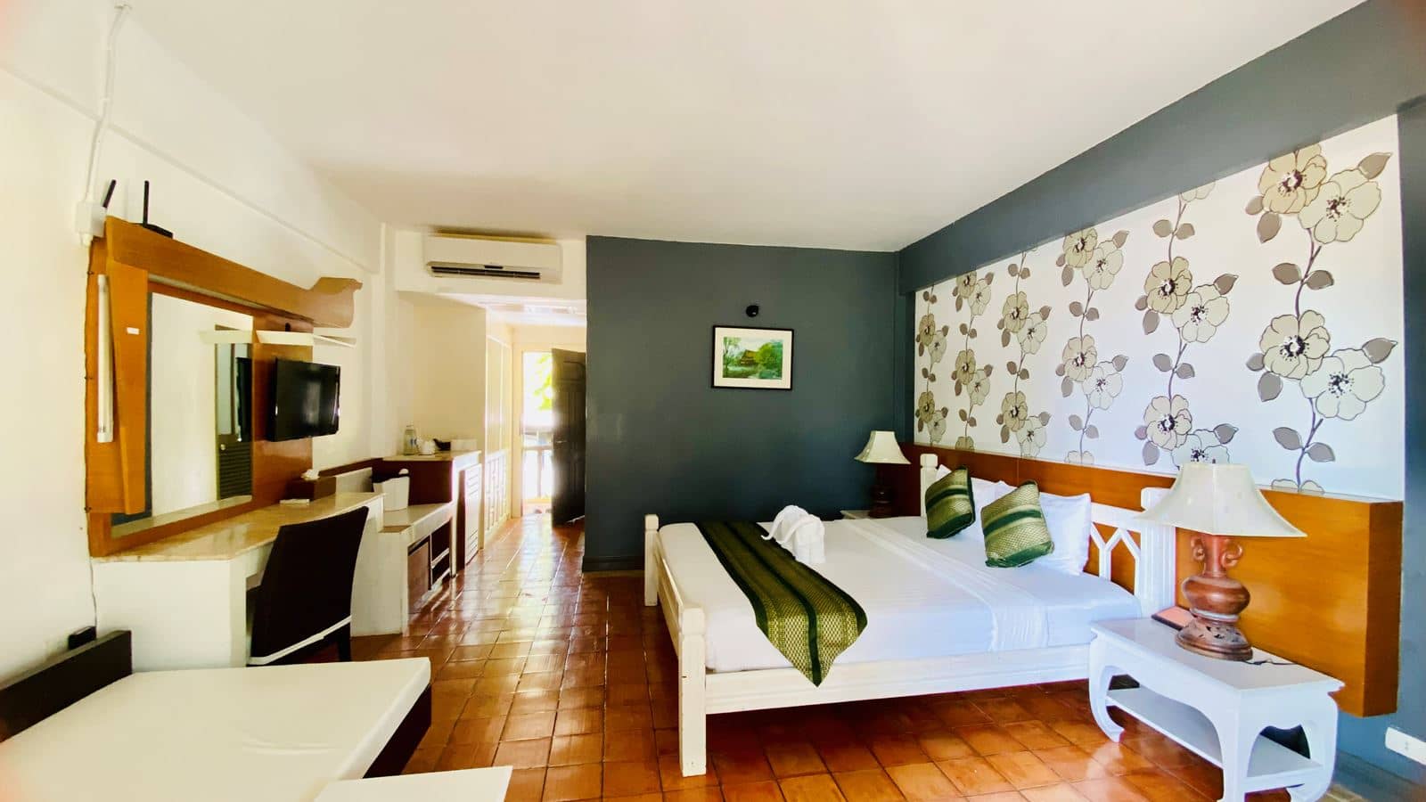 rooms-deluxe-garden-view