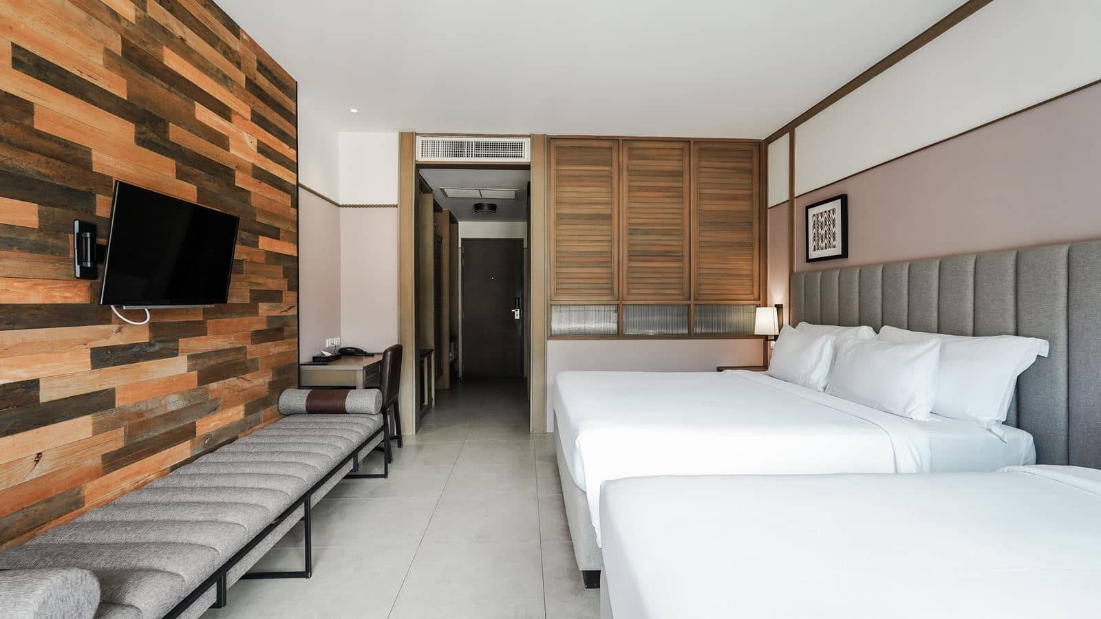 rooms-deluxe-cliff-view