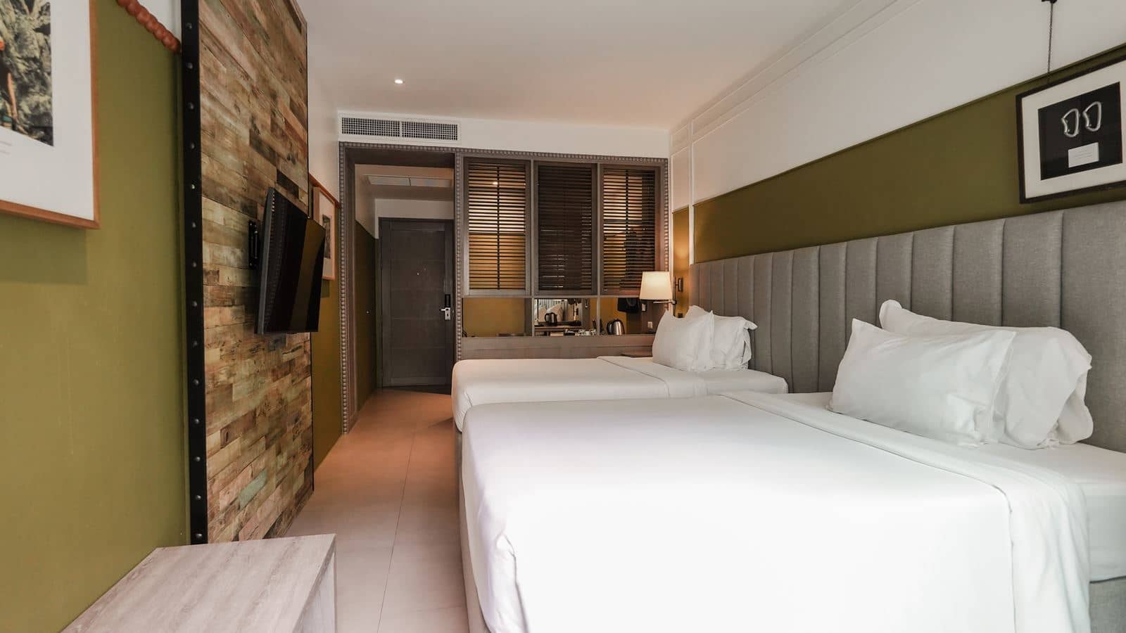 rooms-superior-pool-access