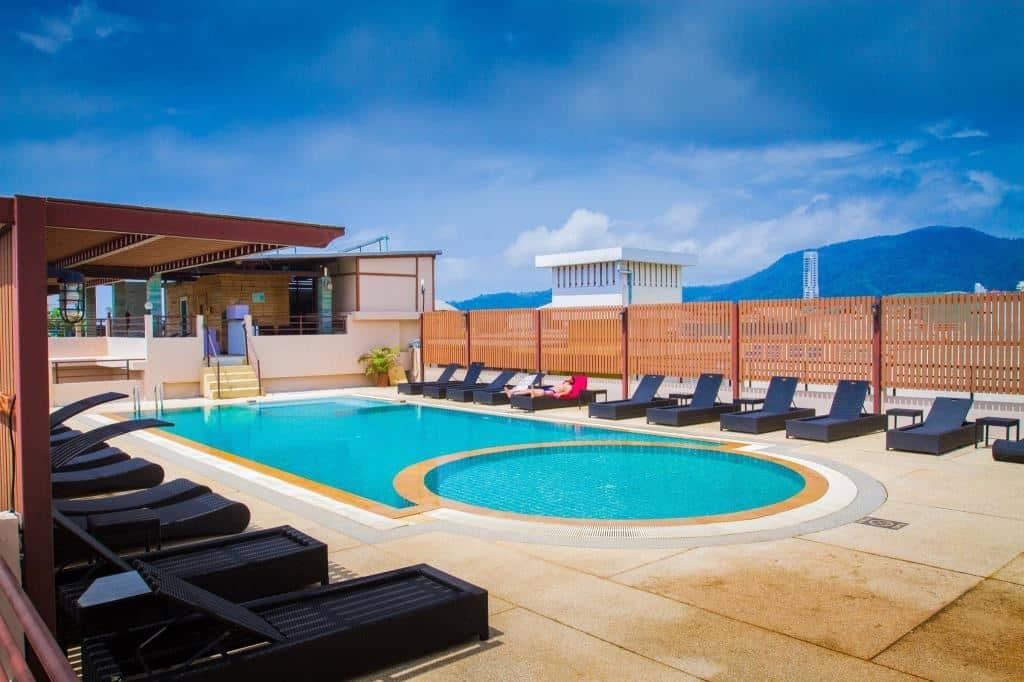 pools-outdoor-pool