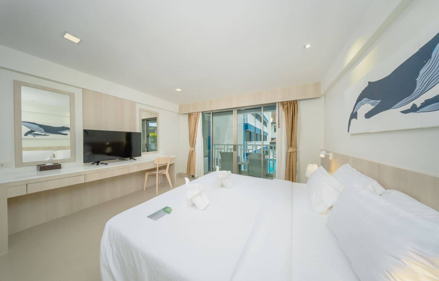 rooms-deluxe-room