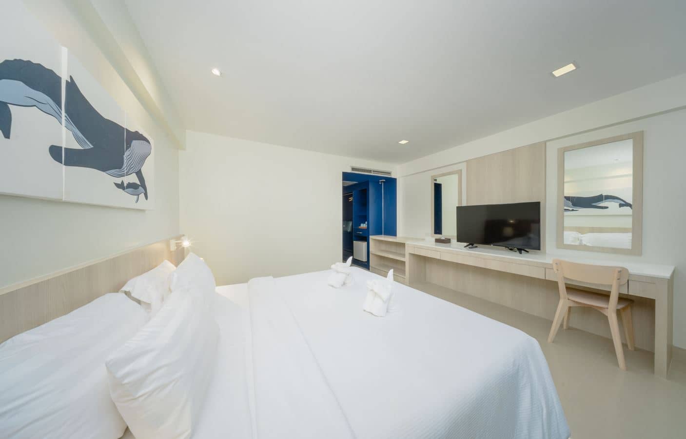 rooms-deluxe-room