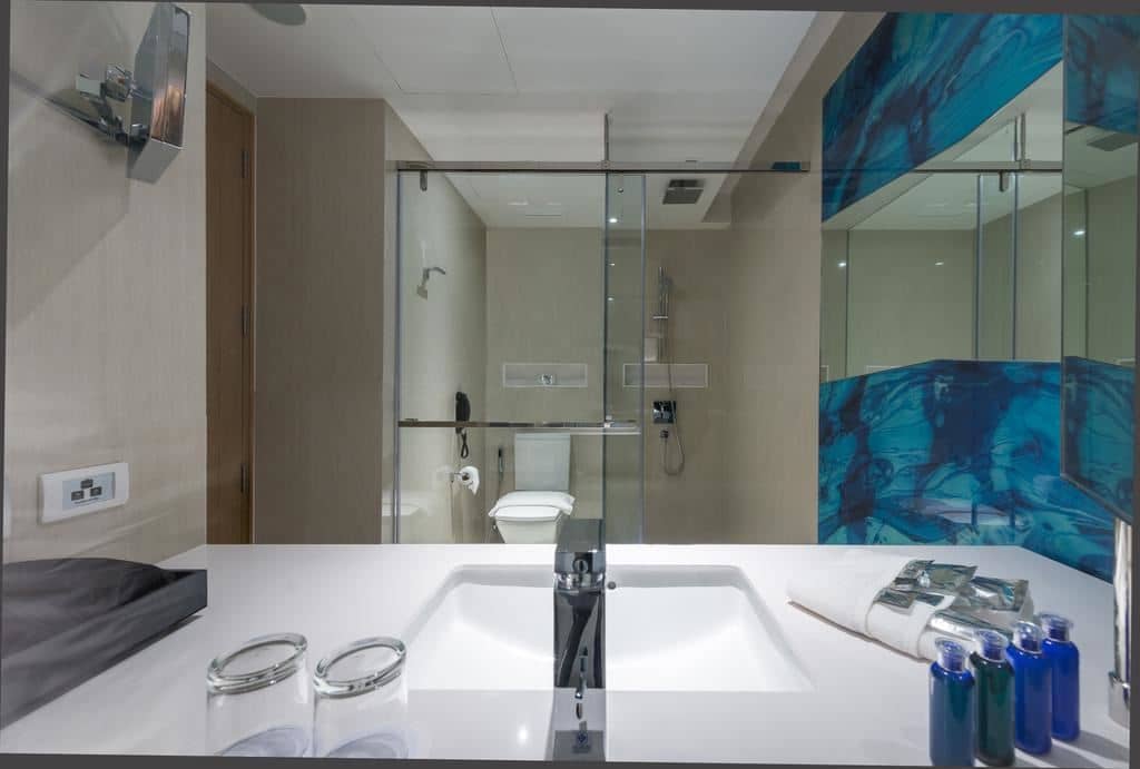 rooms-deluxe-urban-room