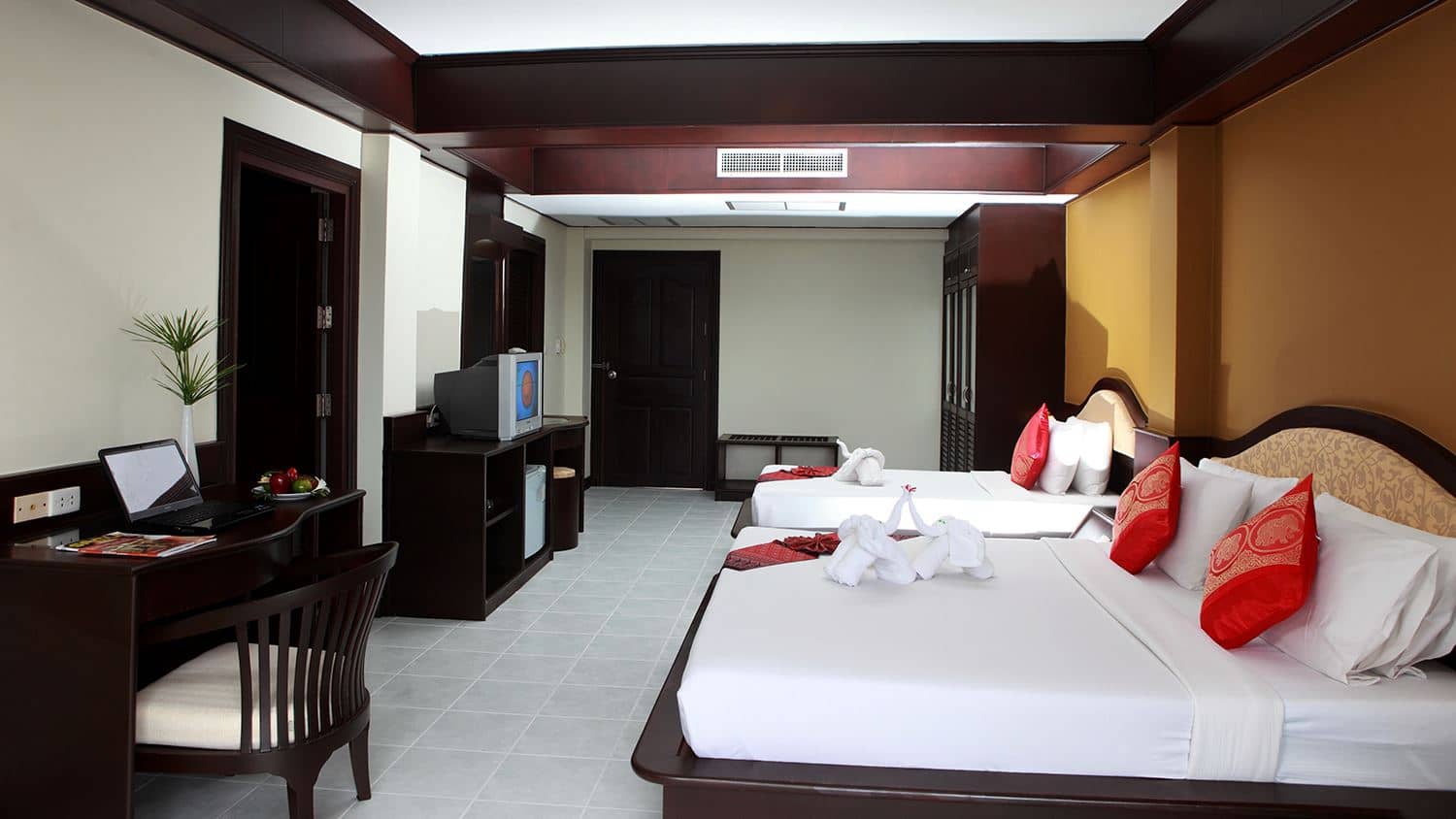 rooms-family-room