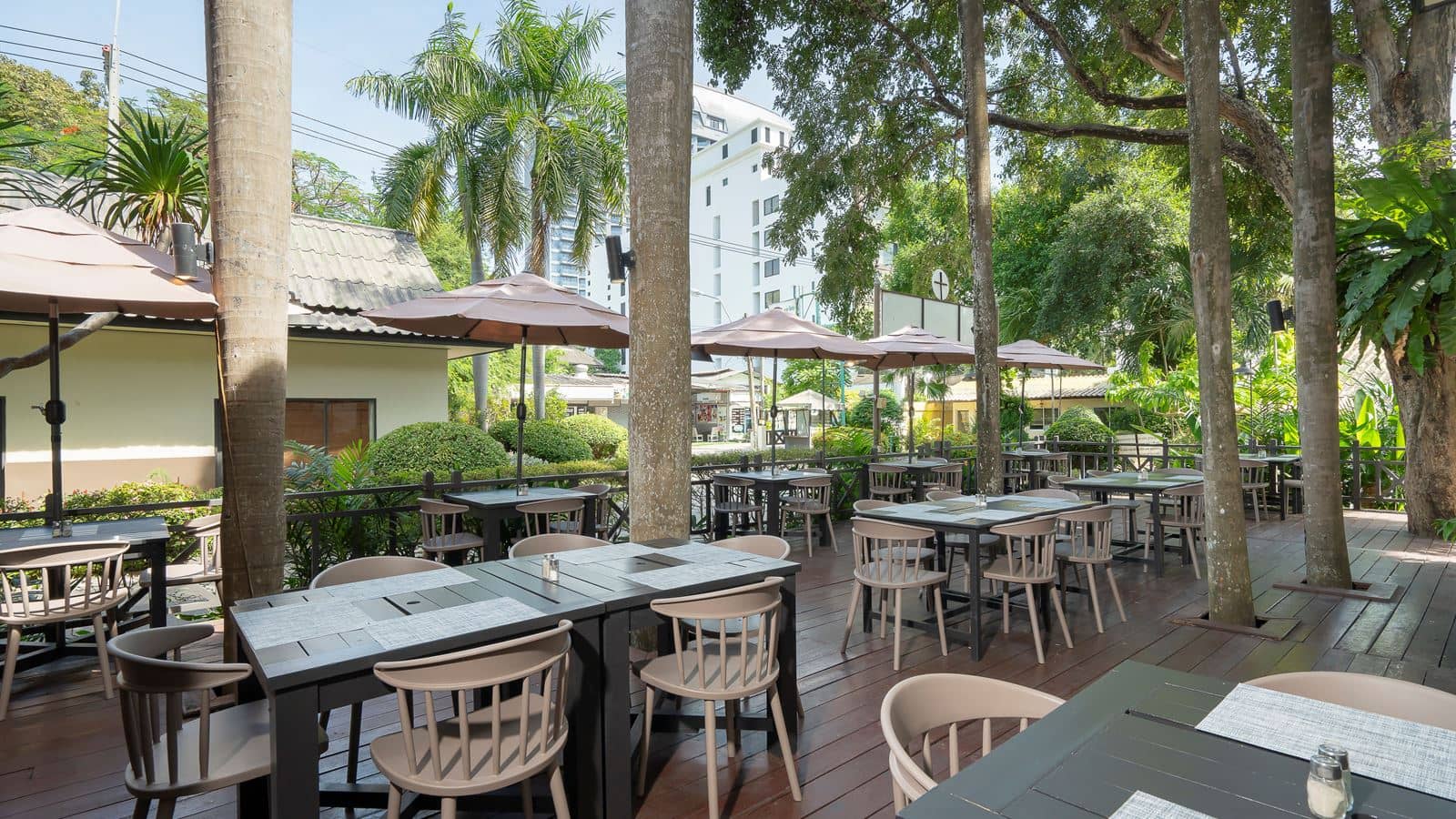 restaurants-park-restuarant