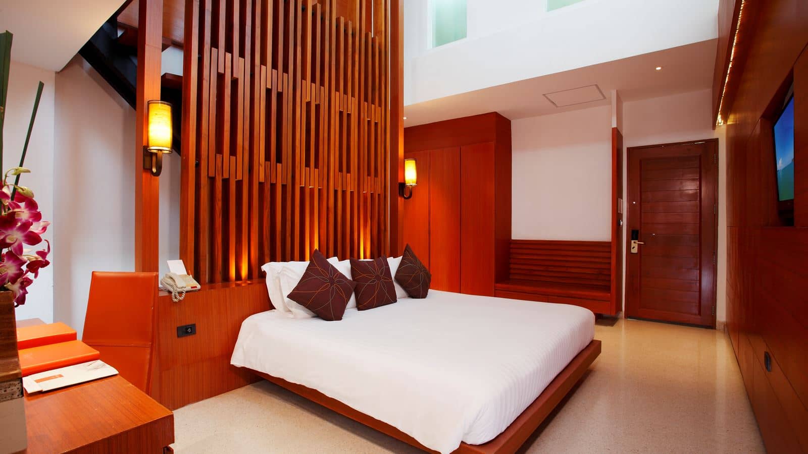 rooms-pool-villa-with-loft