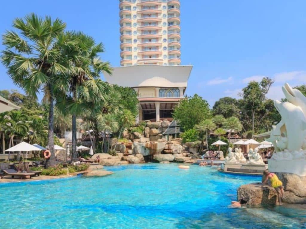 pools-outdoor-pool