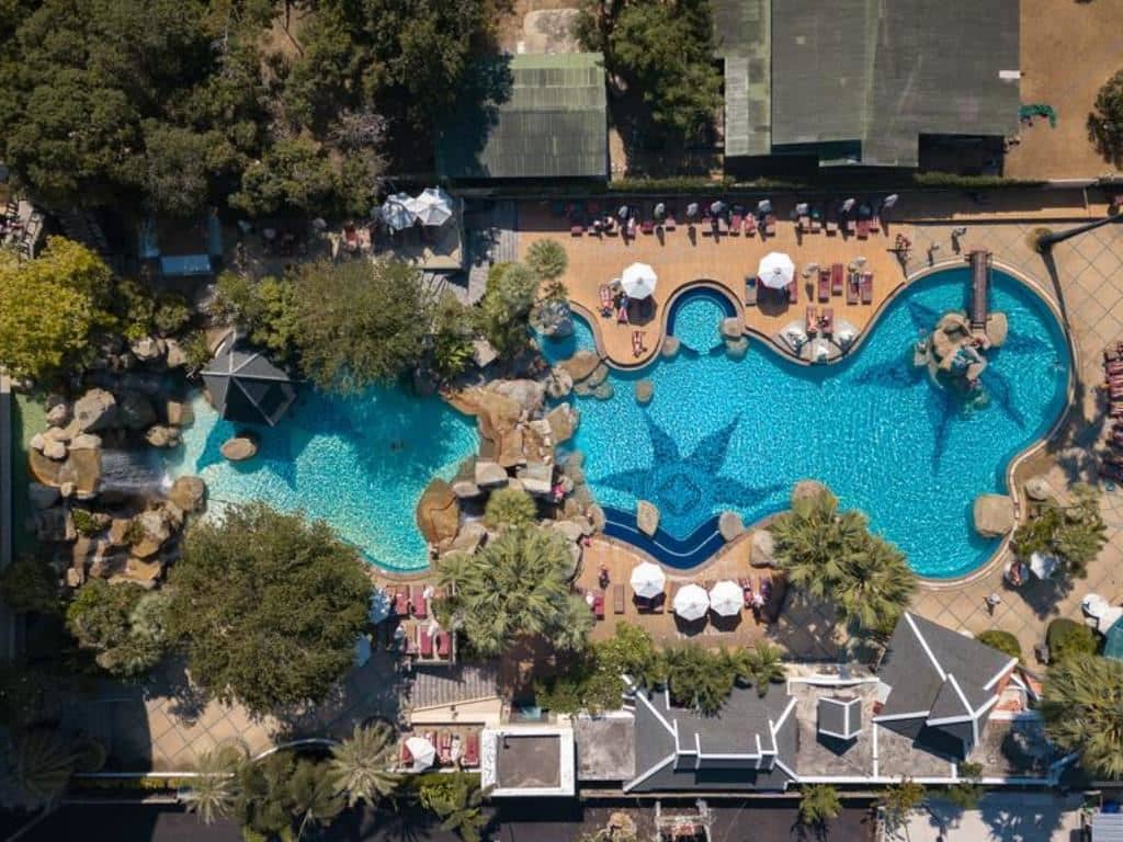 pools-outdoor-pool