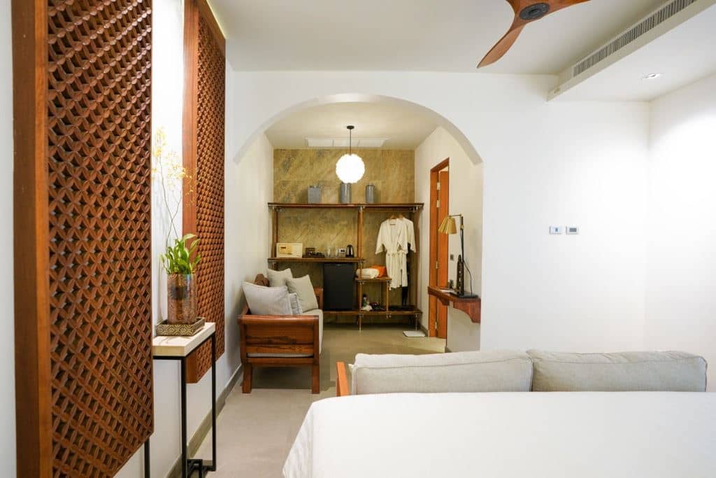 rooms-deluxe-suite-without-private-pool