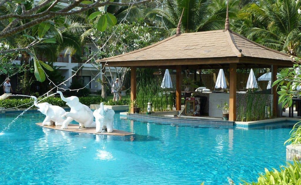 pools-outdoor-pool