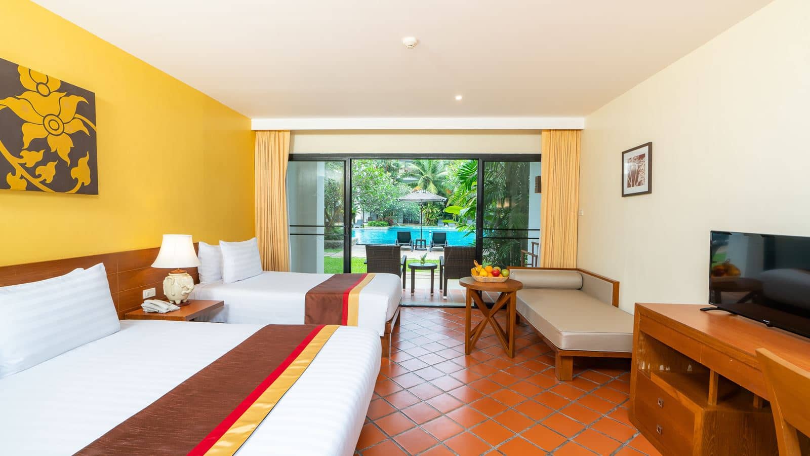 rooms-superior-pool-view