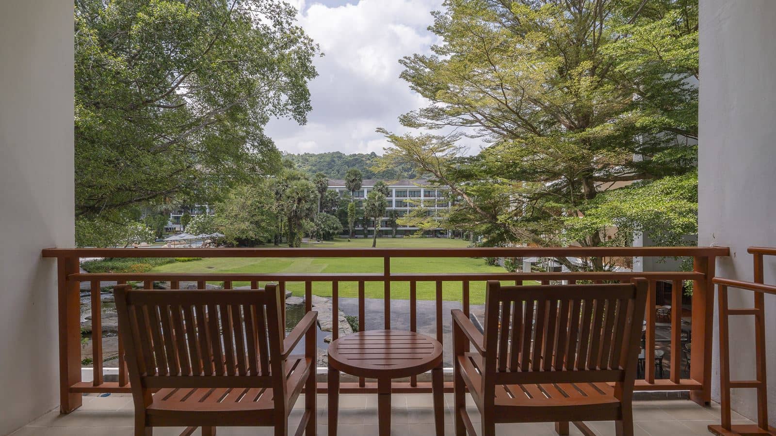 rooms-superior-rain-forest-view
